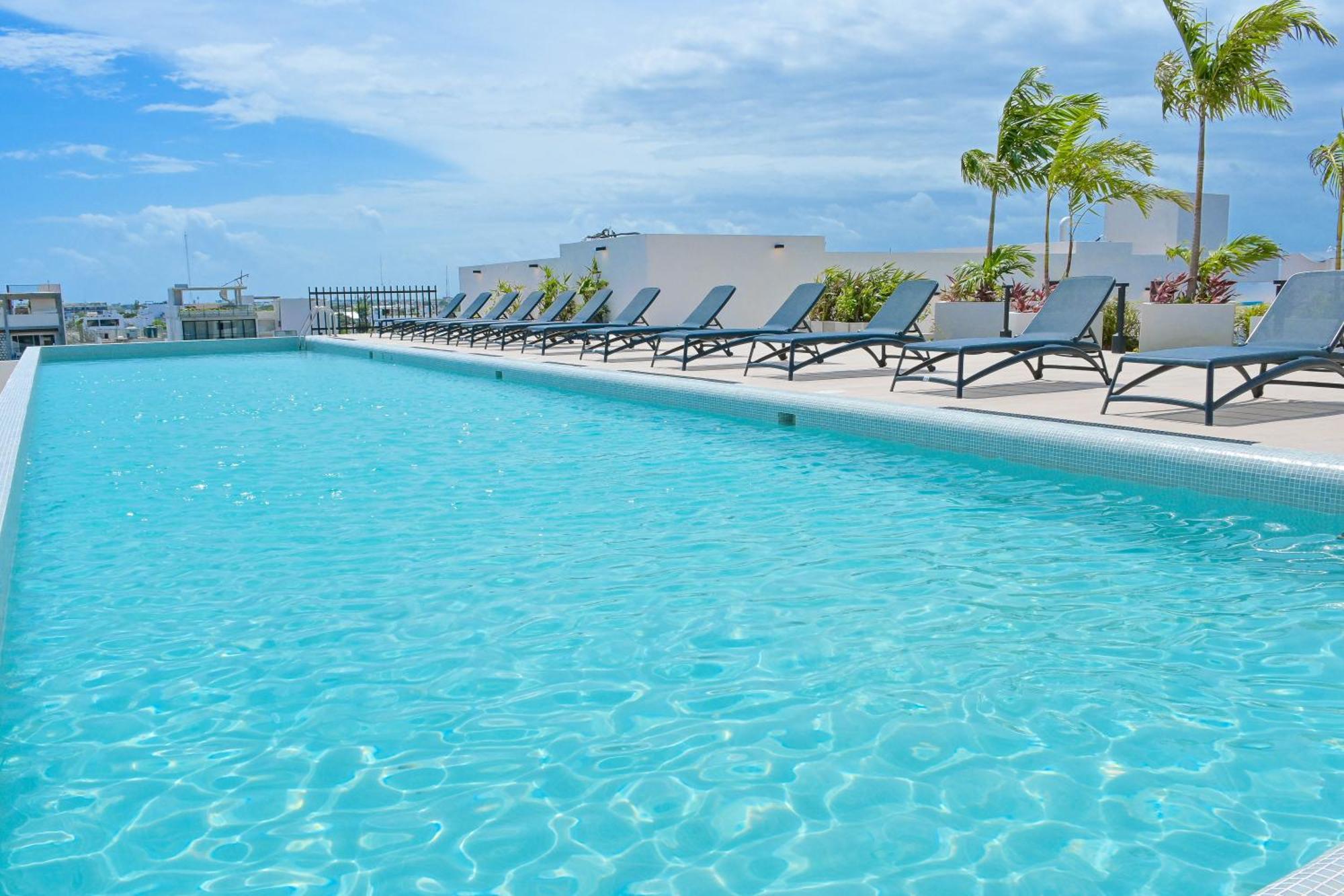 Appartamento Urban Towers Playa Del Carmen Esterno foto
